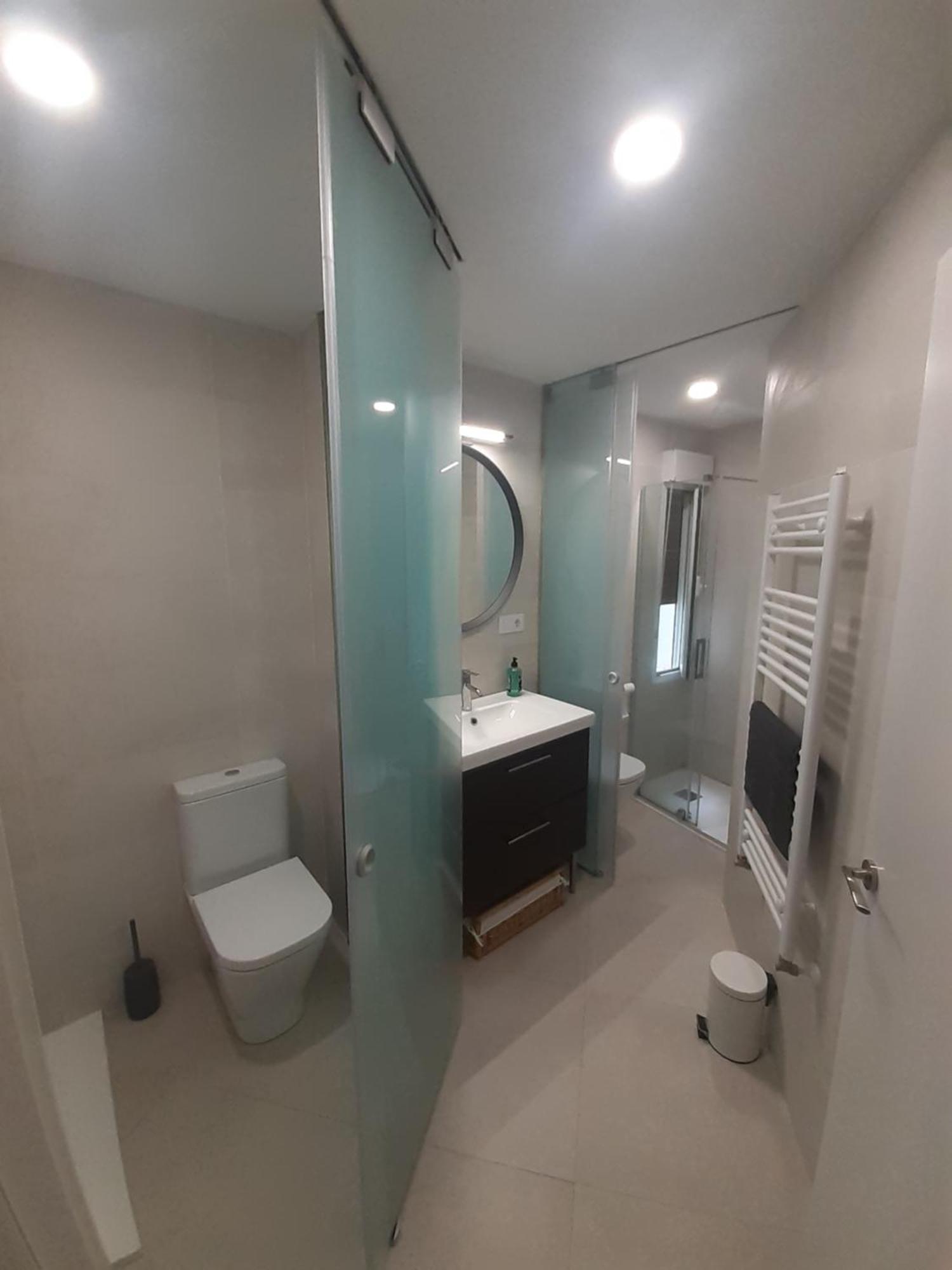 Moderno, Centrico. Perfecto Para Familias. บิโตเรีย-กัสเตซ ภายนอก รูปภาพ